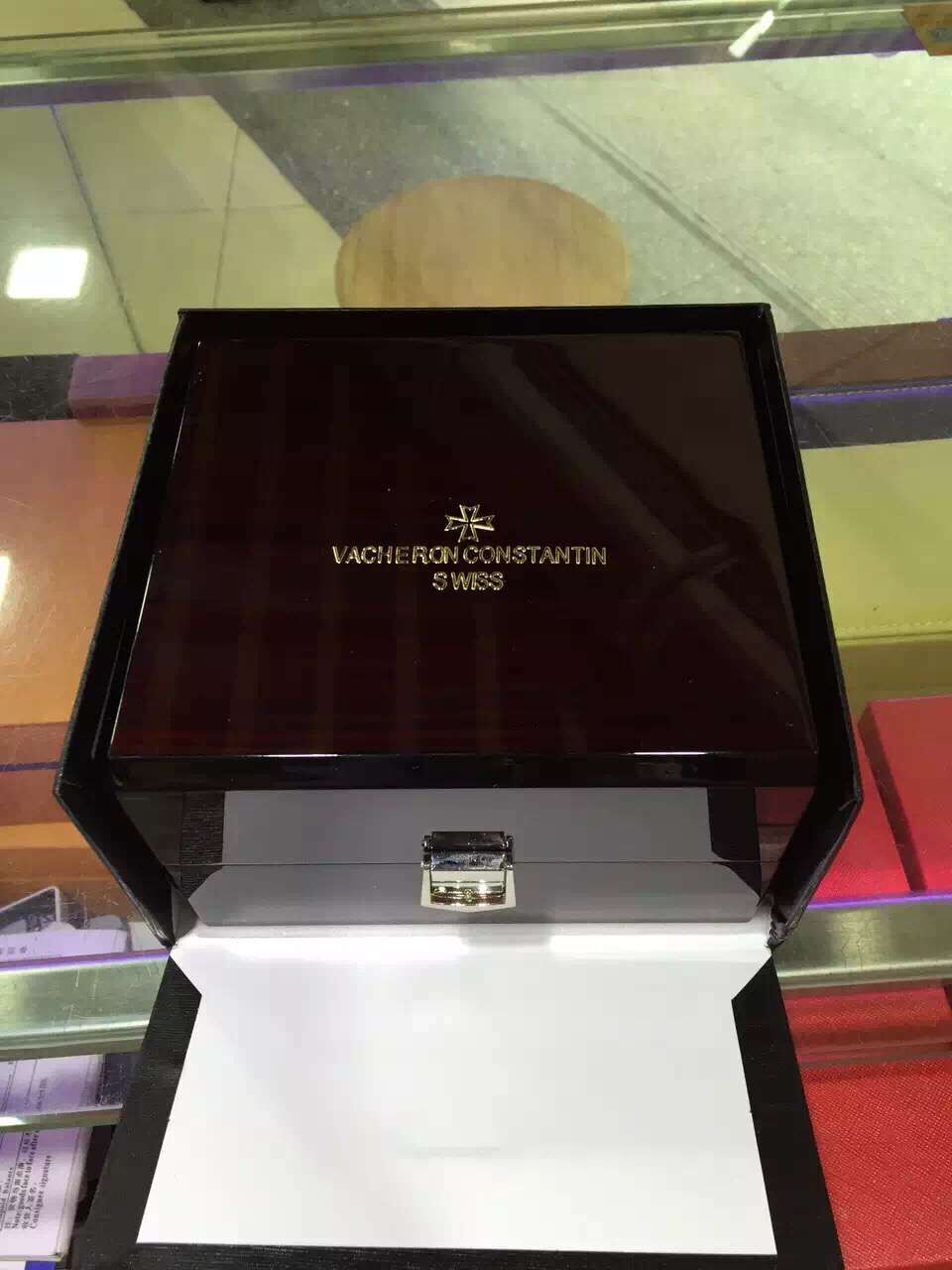 Uhren-Box